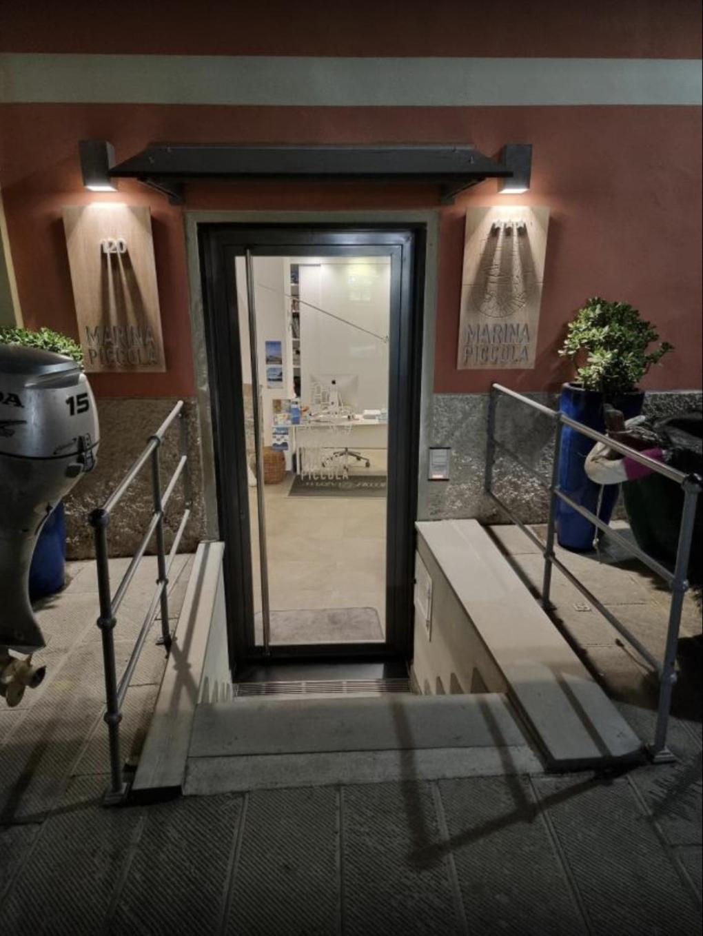 Hotel Marina Piccola Манарола Экстерьер фото